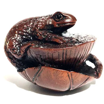 Y6343 - Коллекционный японский нэцкэ ручной работы из черного и железного дерева 20-летней давности 2 дюйма: Ящерица