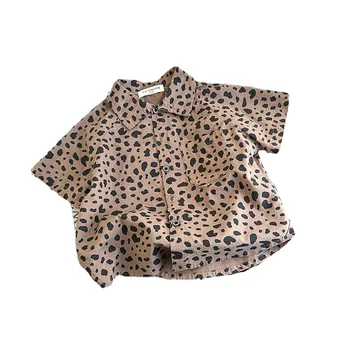 Рубашки для мальчиков с Леопардовым принтом и коротким рукавом, Корейское лето 2023, хлопковые детские топы, одежда для маленьких девочек, детские блузки